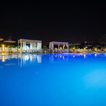 Olbios Marina Resort Hotel Kumkuyu Ngoại thất bức ảnh