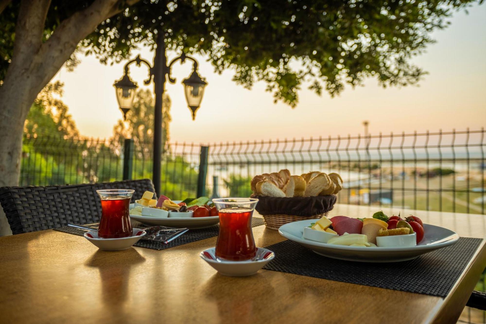 Olbios Marina Resort Hotel Kumkuyu Ngoại thất bức ảnh