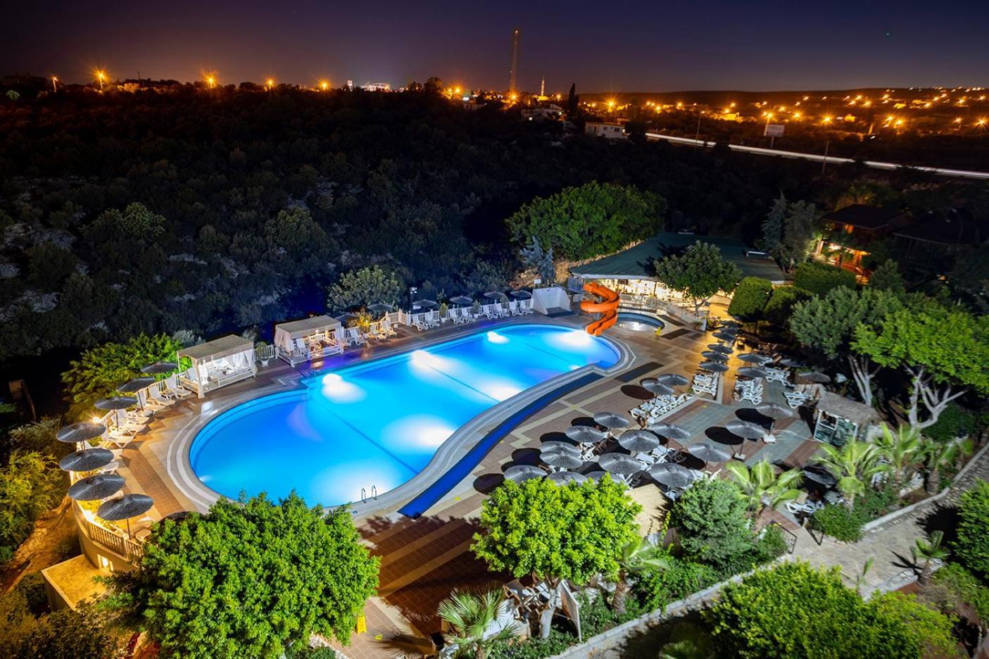 Olbios Marina Resort Hotel Kumkuyu Ngoại thất bức ảnh
